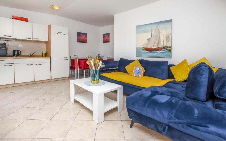 Apartments Petrovic Rogoznica  Ngoại thất bức ảnh