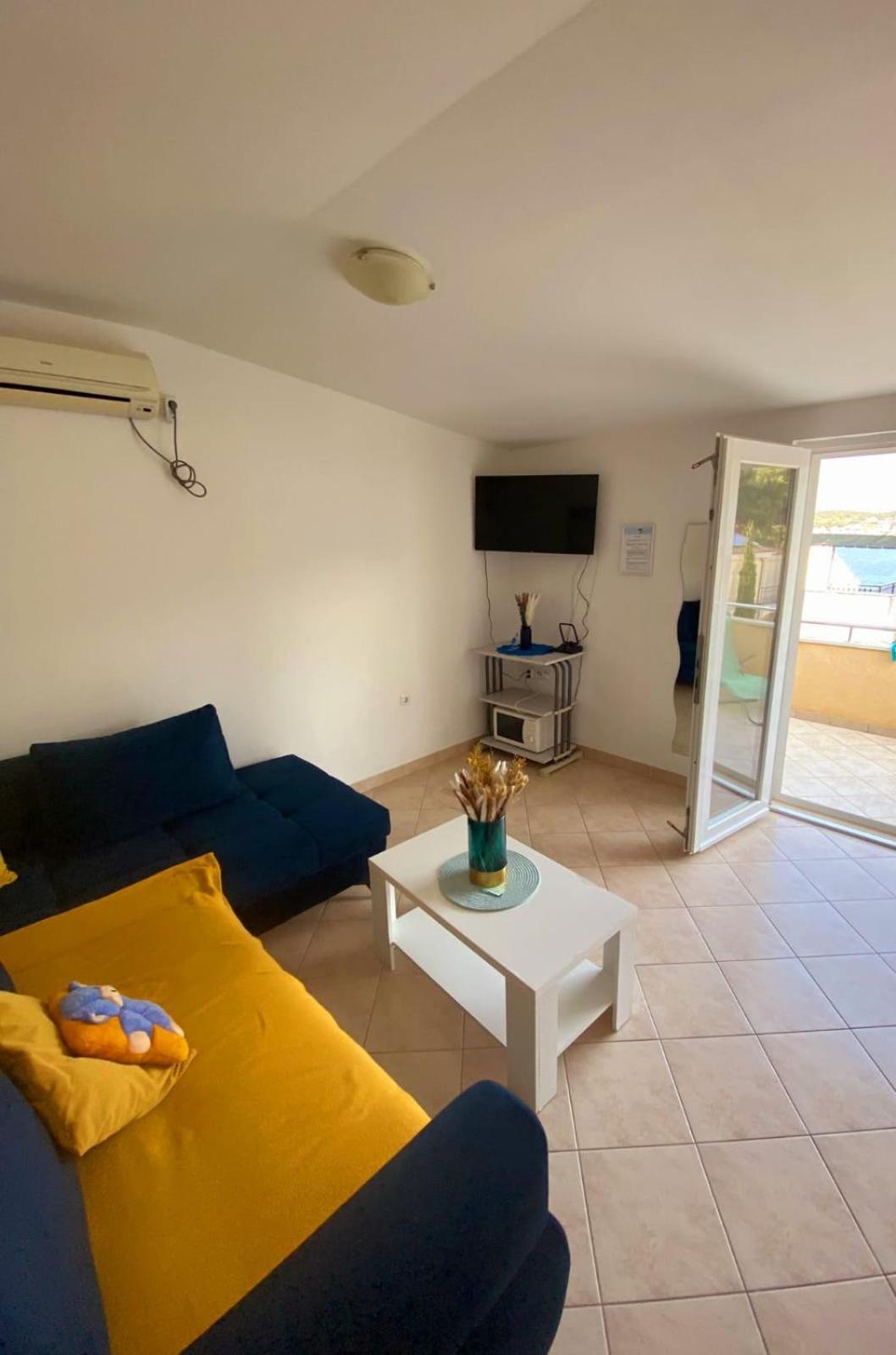 Apartments Petrovic Rogoznica  Ngoại thất bức ảnh