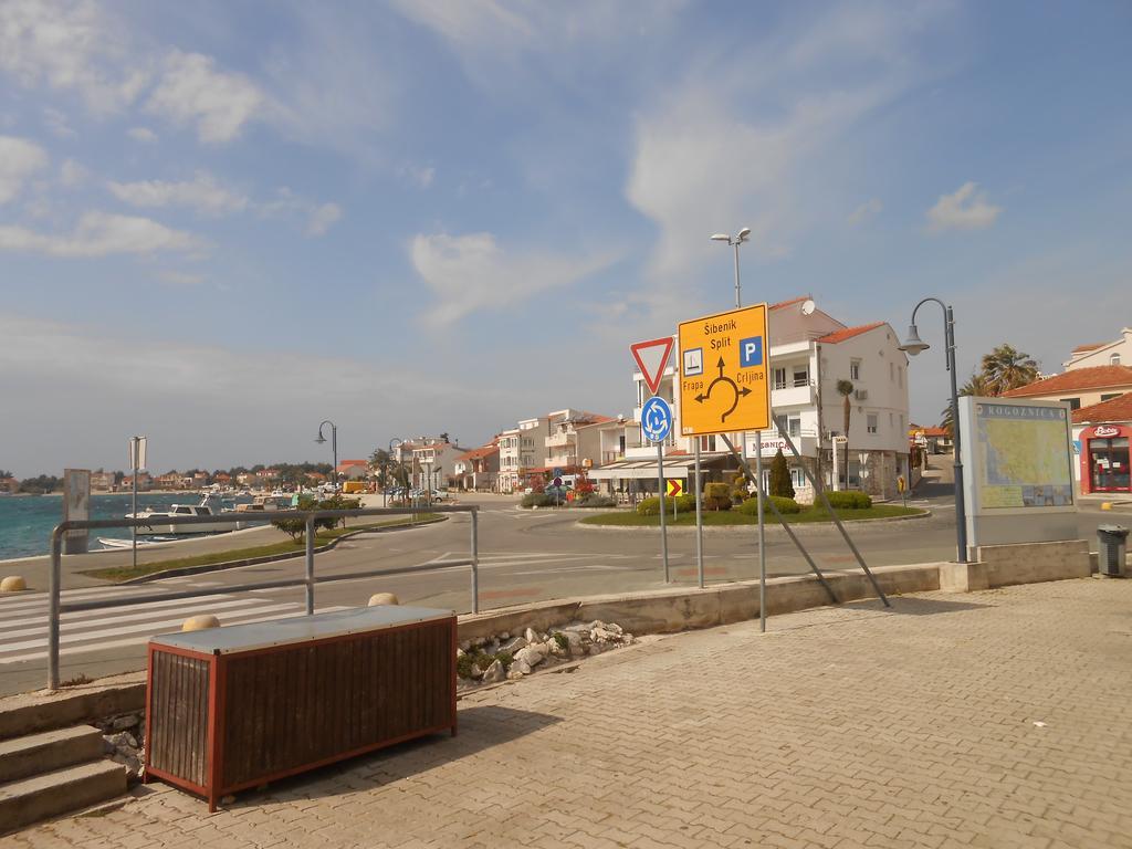 Apartments Petrovic Rogoznica  Ngoại thất bức ảnh